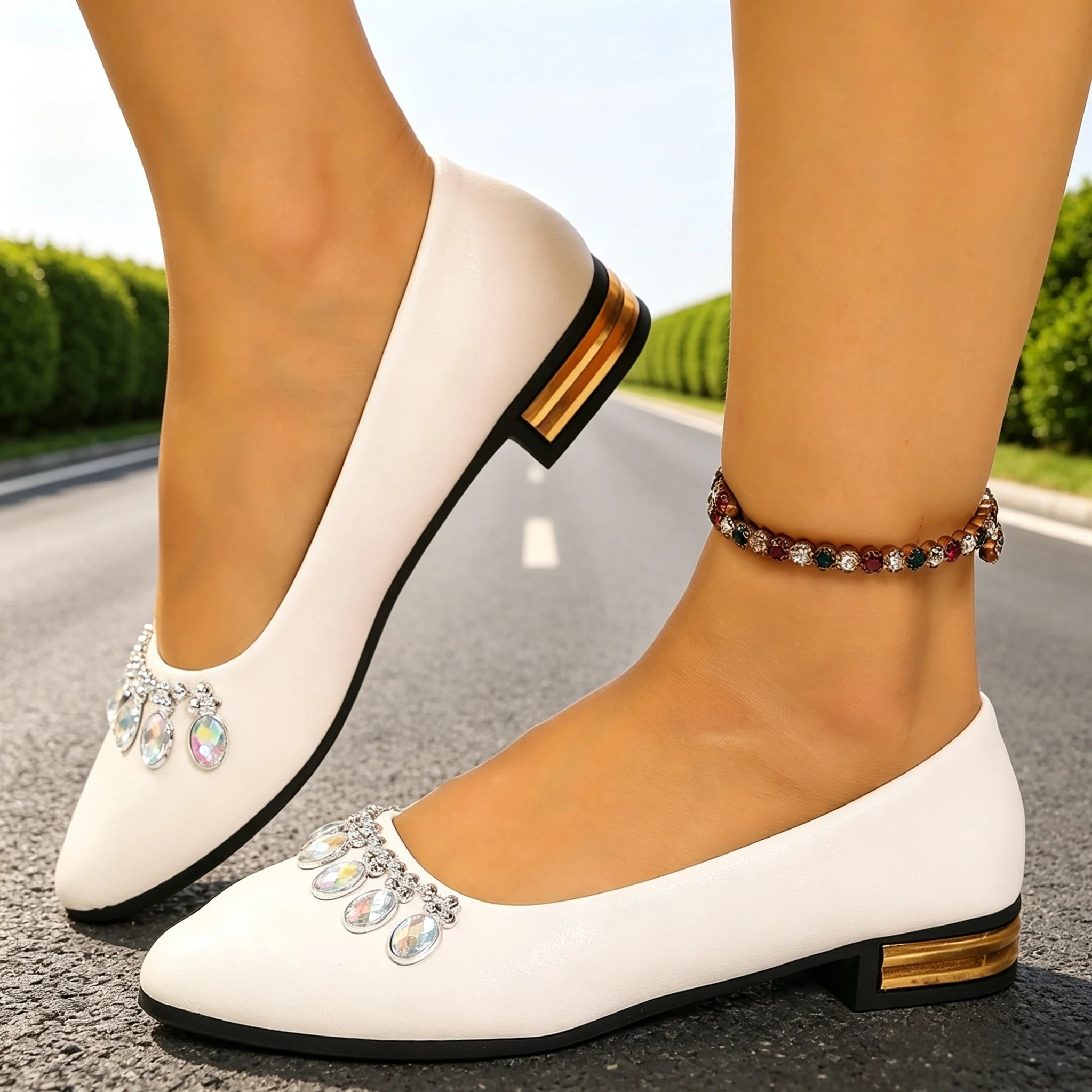 Embroidery Flat Shoes - รองเท้าส้นแบนสำหรับผู้หญิง หัวแหลม รองเท้าบัลเลต์ ไซส์ใหญ่ รองเท้าผ้าใบส้นแบนคุณภาพสูง แฟชั่น