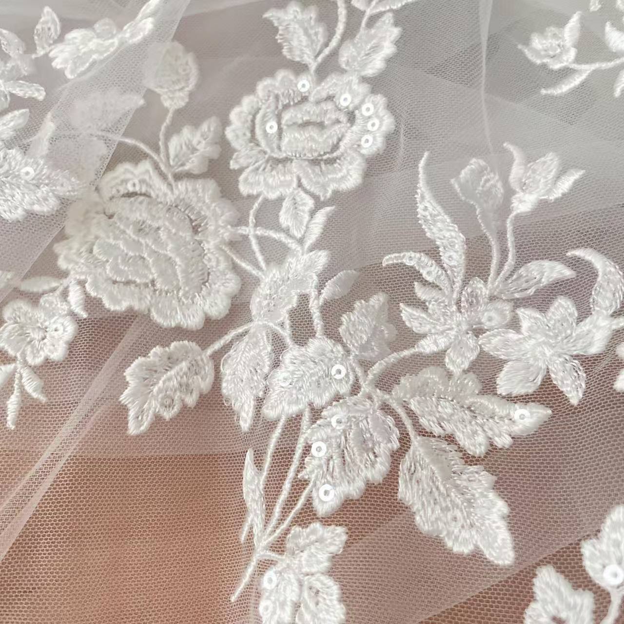 Embroidery Abaya - ผ้าลูกไม้ปักลายฝรั่งเศส ลายดอกไม้สวยงาม ประดับเลื่อมงานแต่งงานสุดโรแมนติก อุปกรณ์ตกแต่งพื้นหลังชุดแต่งงาน DIY