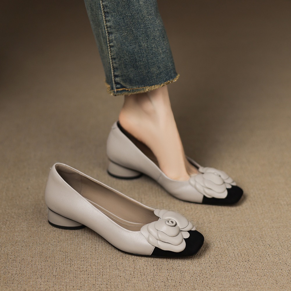 รองเท้าแฟชั่นลายดอกไม้ รุ่นใหม - Embroidery Flat Shoes บทวิจารณ์และราคา