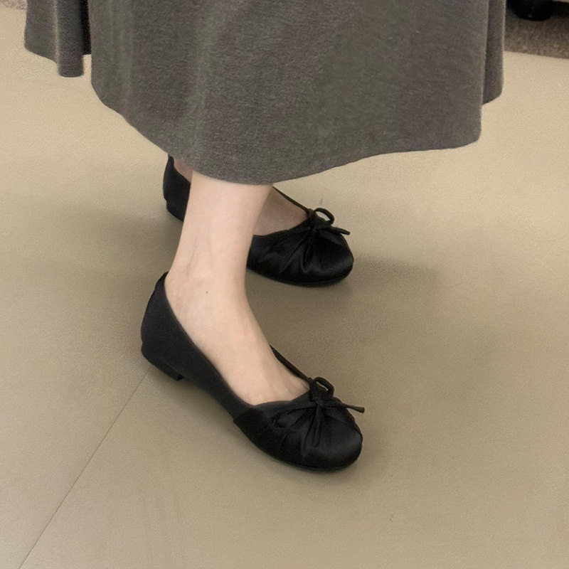 รองเท้าส้นเตี้ยแบบสวมสไตล์หวาน - Embroidery Flat Shoes บทวิจารณ์และราคา