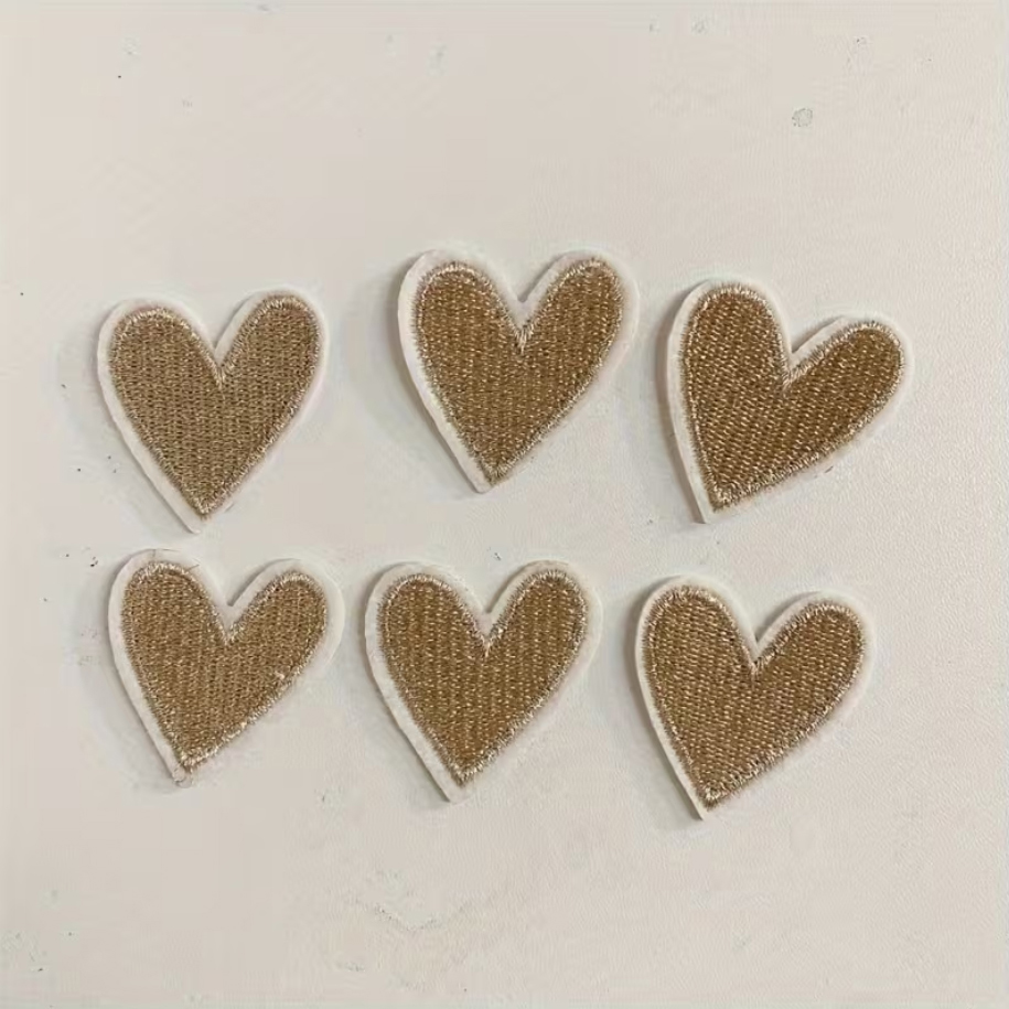 แผ่นปะผ้ารูปหัวใจสีทอง 10 ชิ้น - Embroidery Letter M บทวิจารณ์และราคา