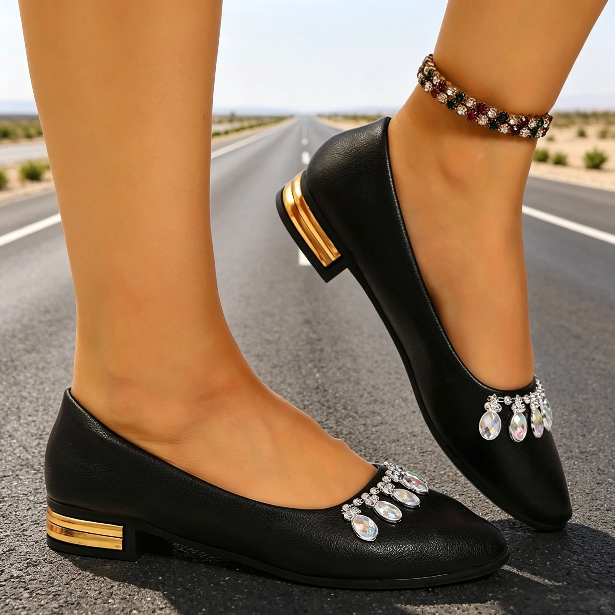 รองเท้าส้นแบนสำหรับผู้หญิง หัว - Embroidery Flat Shoes บทวิจารณ์และราคา