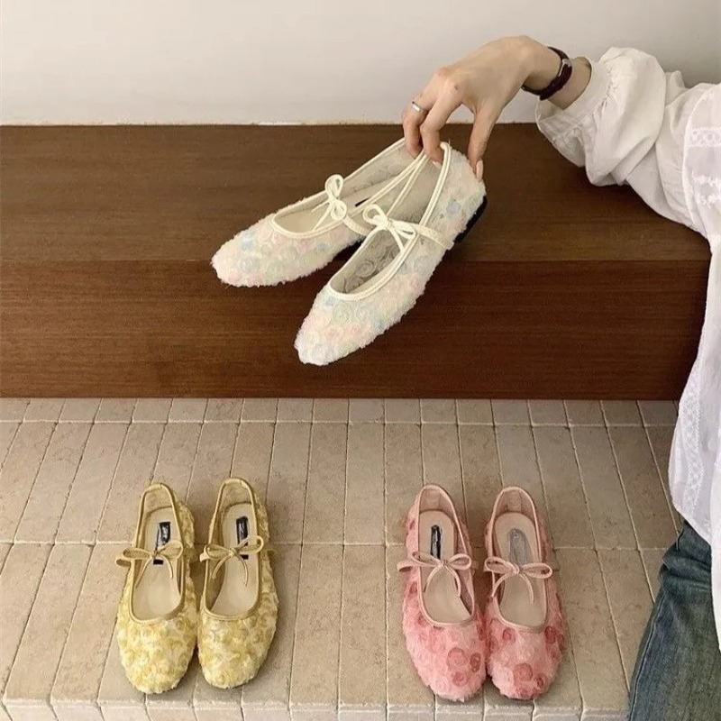 รองเท้าแมรี่เจนตาข่ายลายกุหลาบ - Embroidery Flat Shoes บทวิจารณ์และราคา