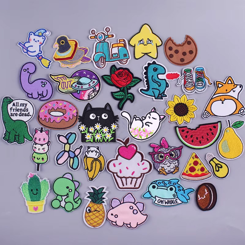 สัตว์น่ารักไดโนเสาร์ Patch เหล - Embroidery Letter M บทวิจารณ์และราคา