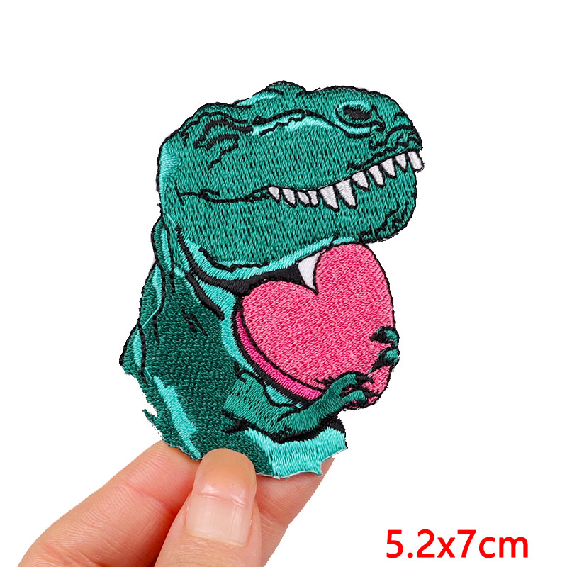 สัตว์น่ารักไดโนเสาร์ Patch เหล - Embroidery Letter M บทวิจารณ์และราคา